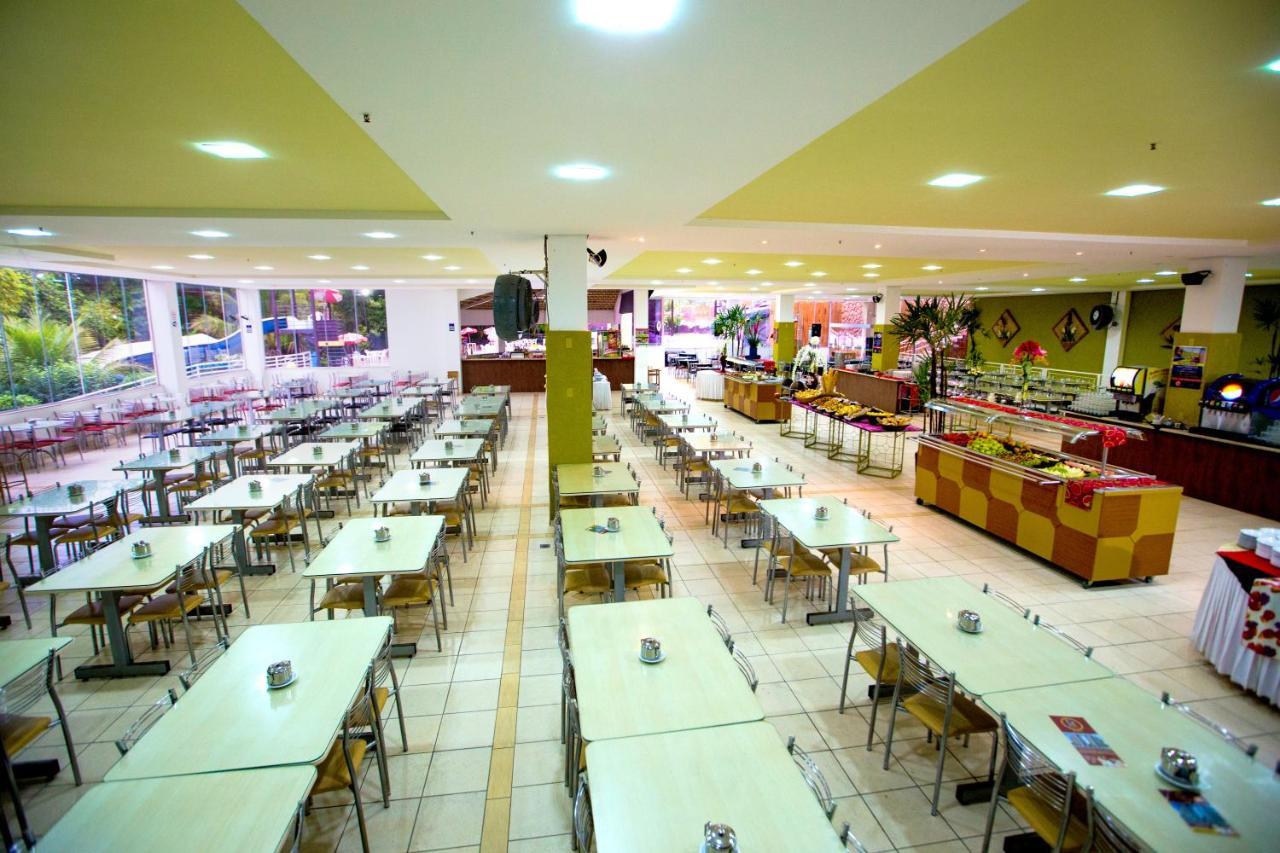 Golden Dolphin Grand Hotel Oficial Caldas Novas Exterior photo